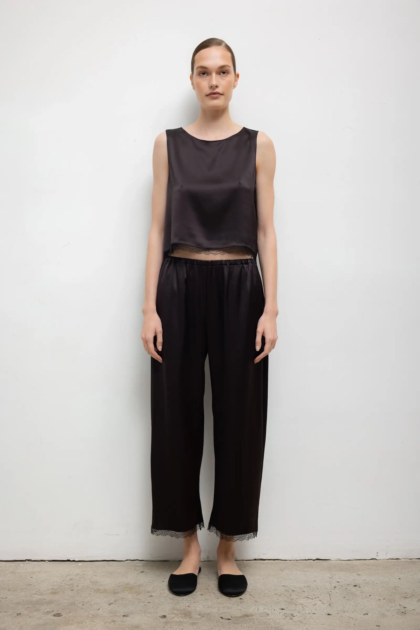 Barb Lace Crop Pant in Chocolate