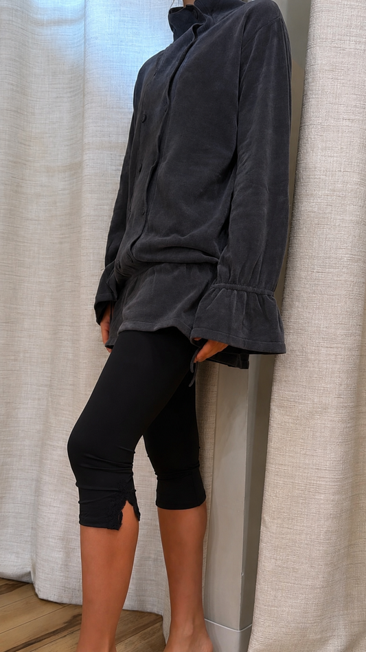 Del W/L Capri Leggings in Black