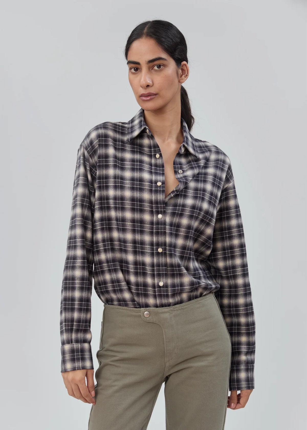 Noon Shirt in Navy Plaid