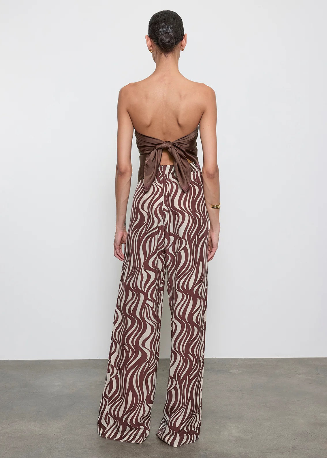 Fluid Twill Scarf Top in Chocolate