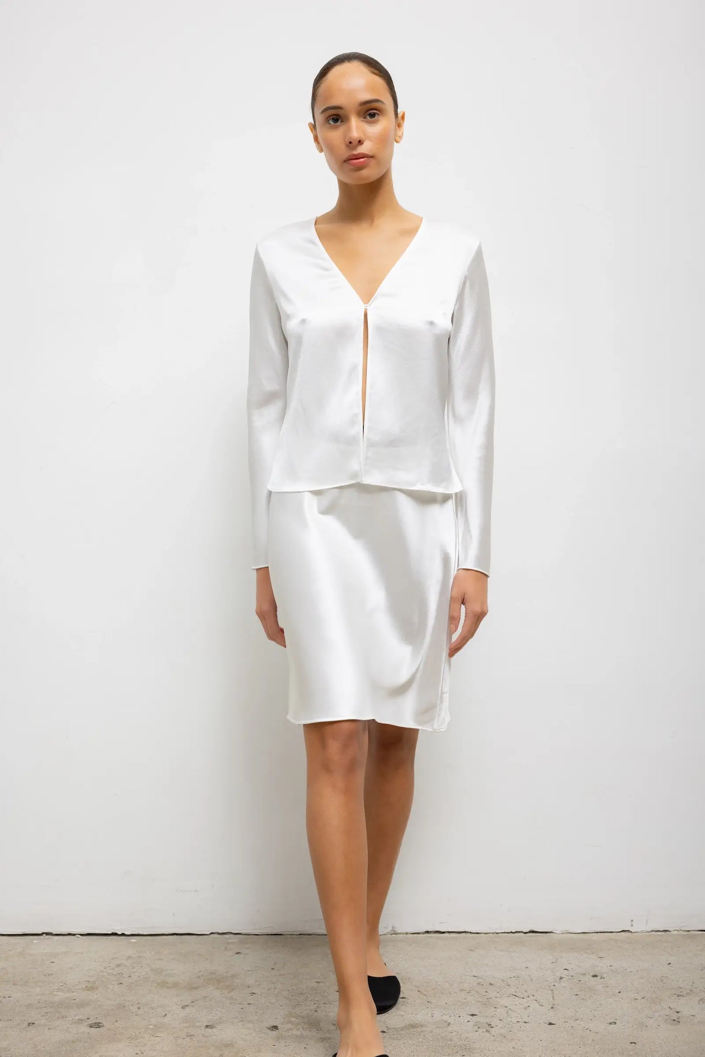 Barb Button Long Sleeve Top in Optic White