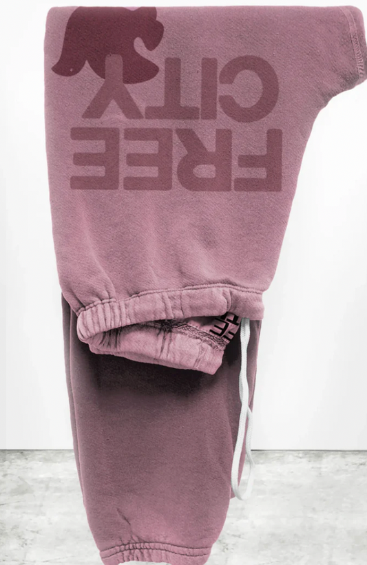 Freecity Large Sweatpant in Makeup
