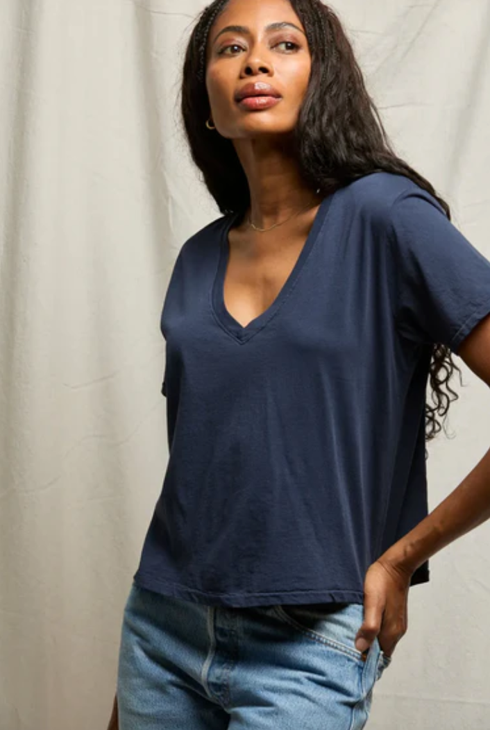 Beckett Crispy Cotton V/U Neck Tee in Navy