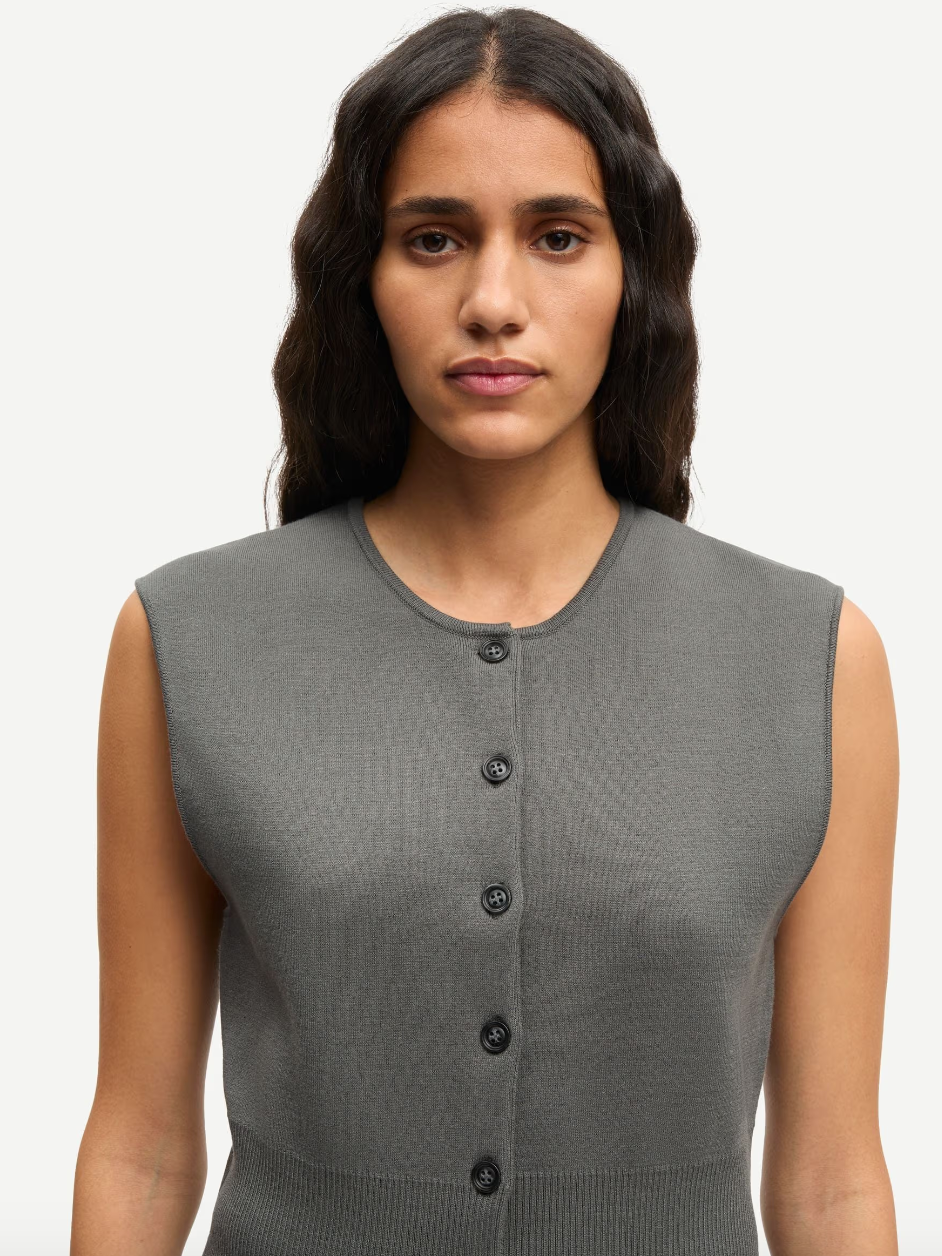 Saane Top 15825 in Gunmetal