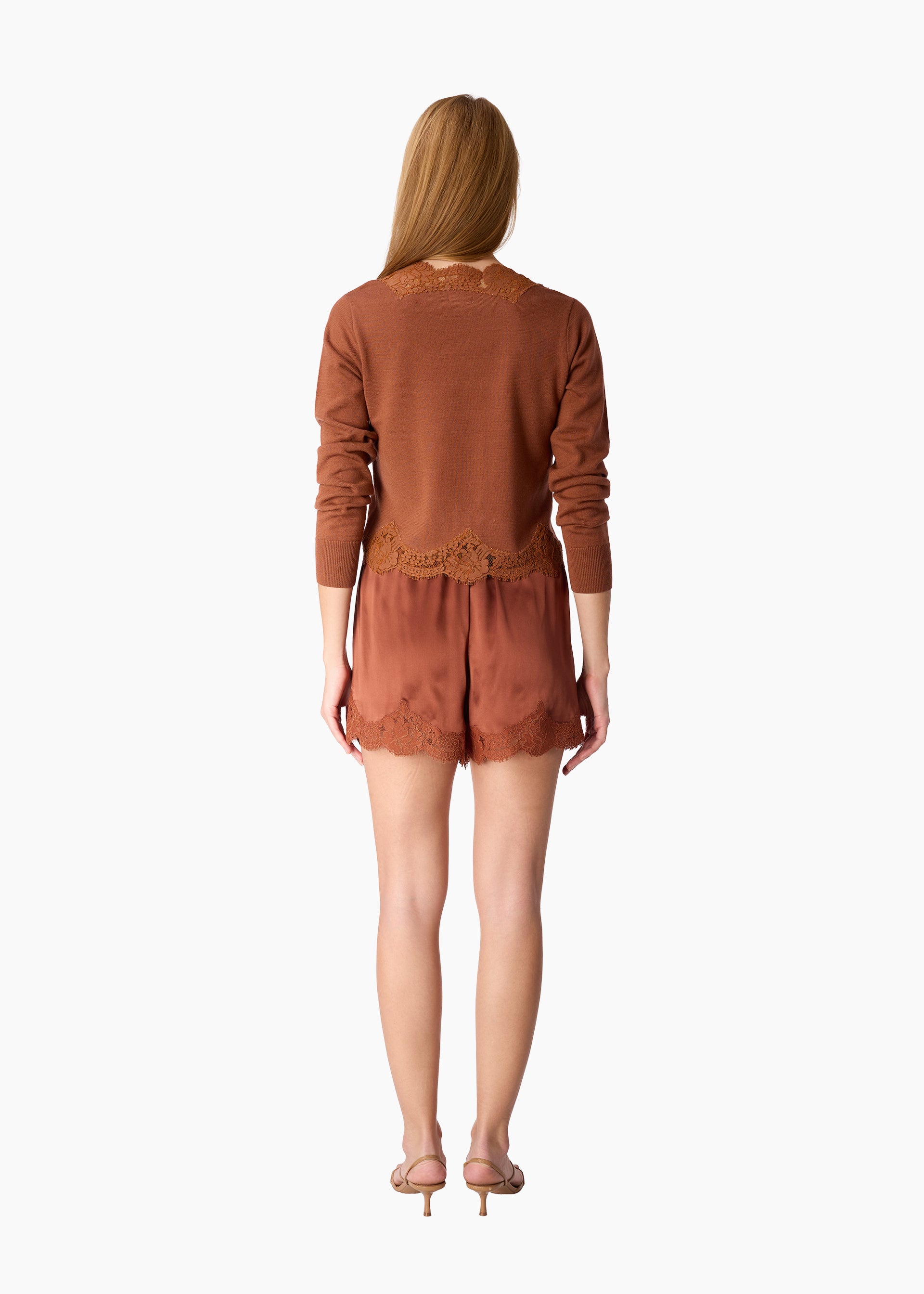 Anora Short