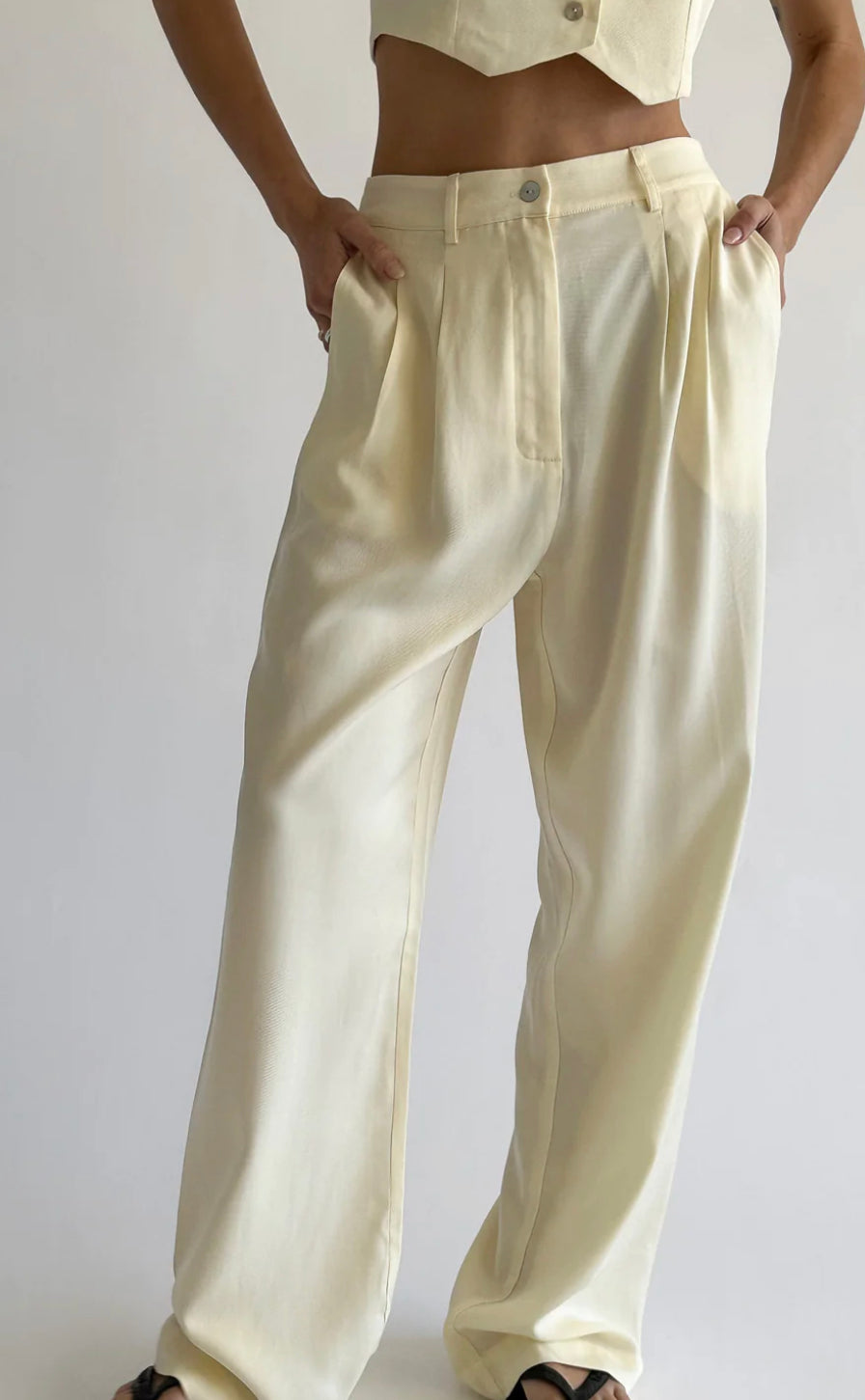 Donni Creme Pleated Trousers